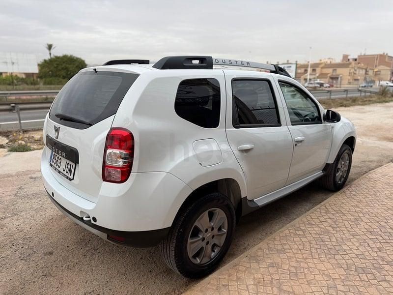 Usado Dacia Duster Lauréate 109 CV (80 kW) 2016 Blanco SUV