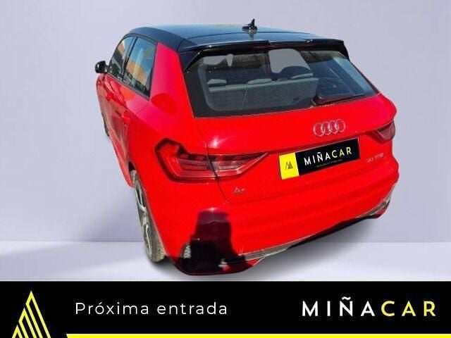 Usado Audi A1 Black Edition 110 CV (80 kW) 2023 Rojo SUV