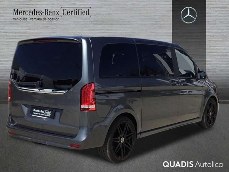 Usado Mercedes V300 Avantgarde 239 CV (175 kW) 2023 Gris Monovolumen