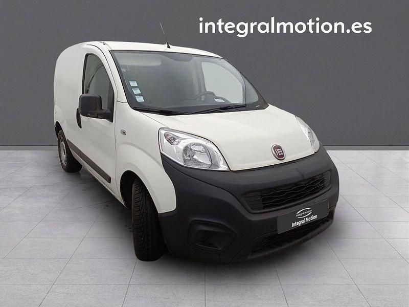 Usado Fiat Fiorino 80 CV (58 kW) 2021 Blanco Monovolumen