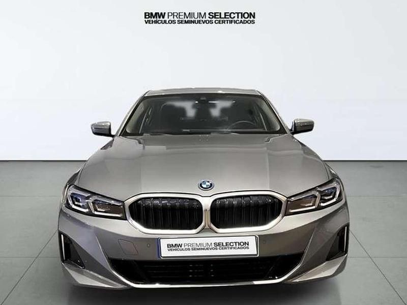 Gris Usado 2024 BMW 320e Shadowline Berlina | 41.900 € (Un poco caro) - Imagen 1/4