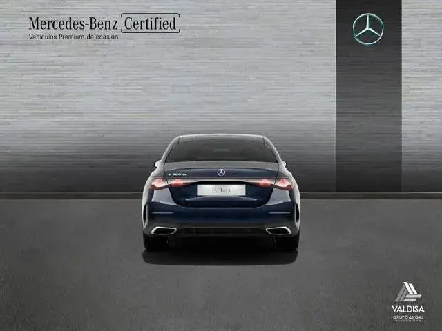 Usado Mercedes E300 313 CV (230 kW) 2025 Azul náutico