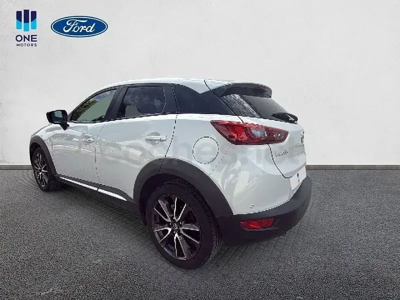 Usado Mazda CX-3 Luxury 120 CV (88 kW) 2016 Gris / plata SUV