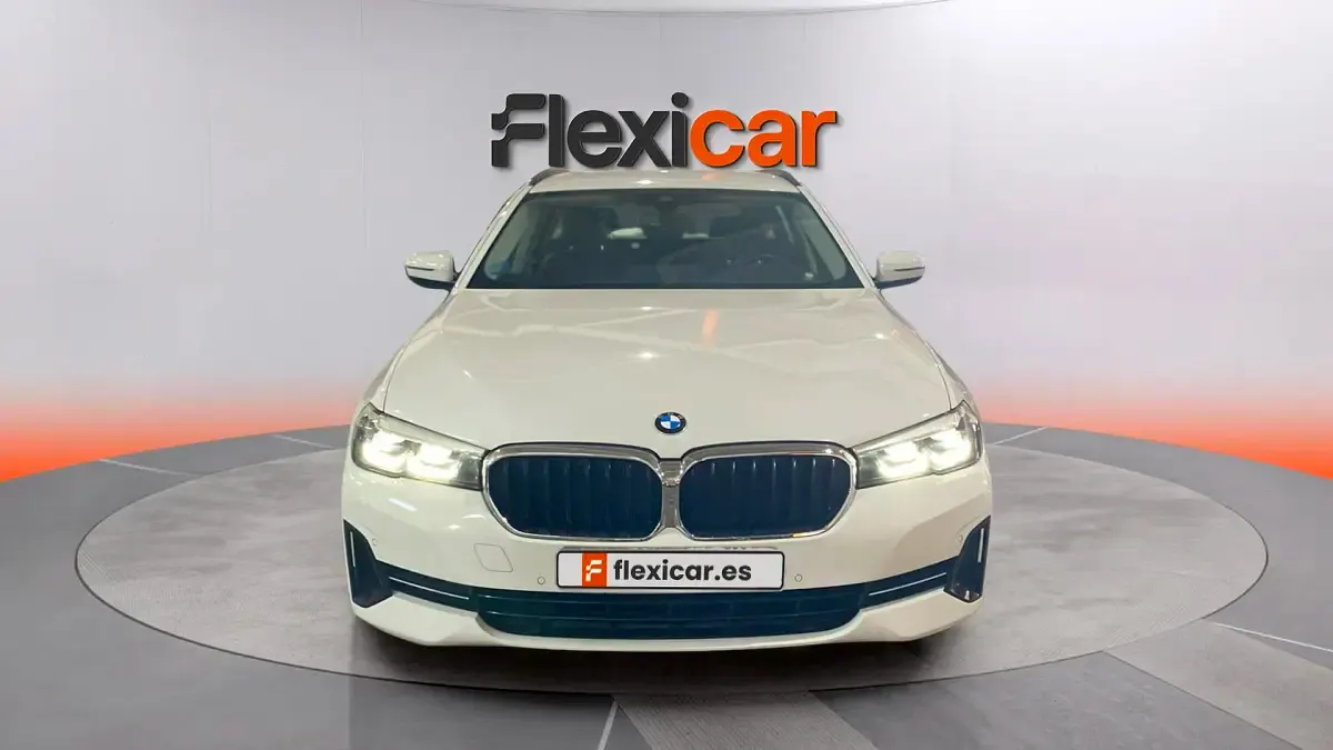 Usado BMW 520 190 CV (139 kW) 2022 Blanco Familiar