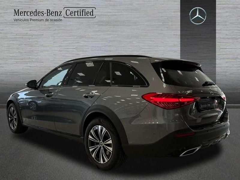 Usado Mercedes E220 All-Terrain 200 CV (147 kW) 2023 Gris Familiar
