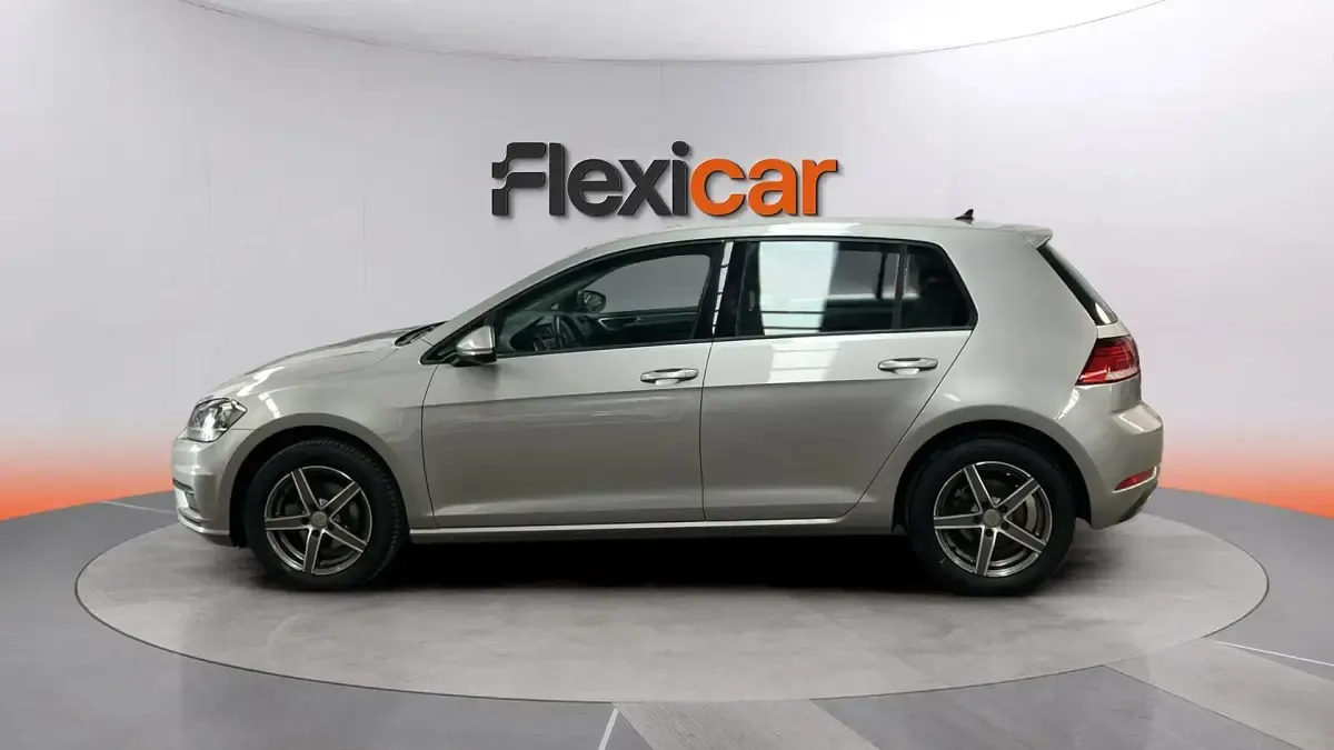 Usado VW Golf VII Advance 115 CV (84 kW) 2018 Gris Berlina