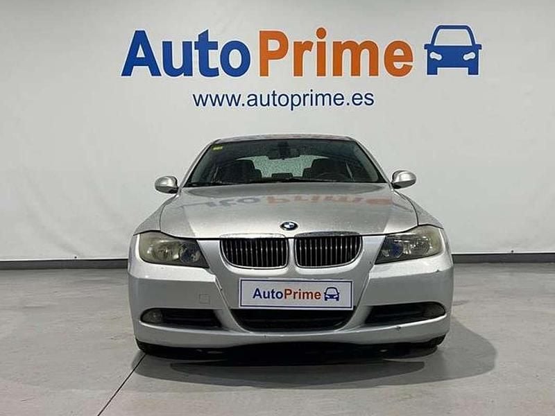 Usado BMW 320 163 CV (119 kW) 2006 Plateado Berlina