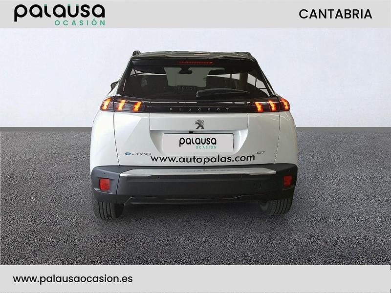 Usado Peugeot e-2008 GT 100 kW (136 CV) 2023 Blanco SUV