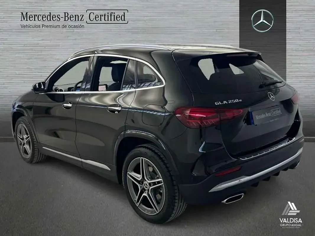Usado Mercedes GLA250 218 CV (160 kW) 2026 SUV
