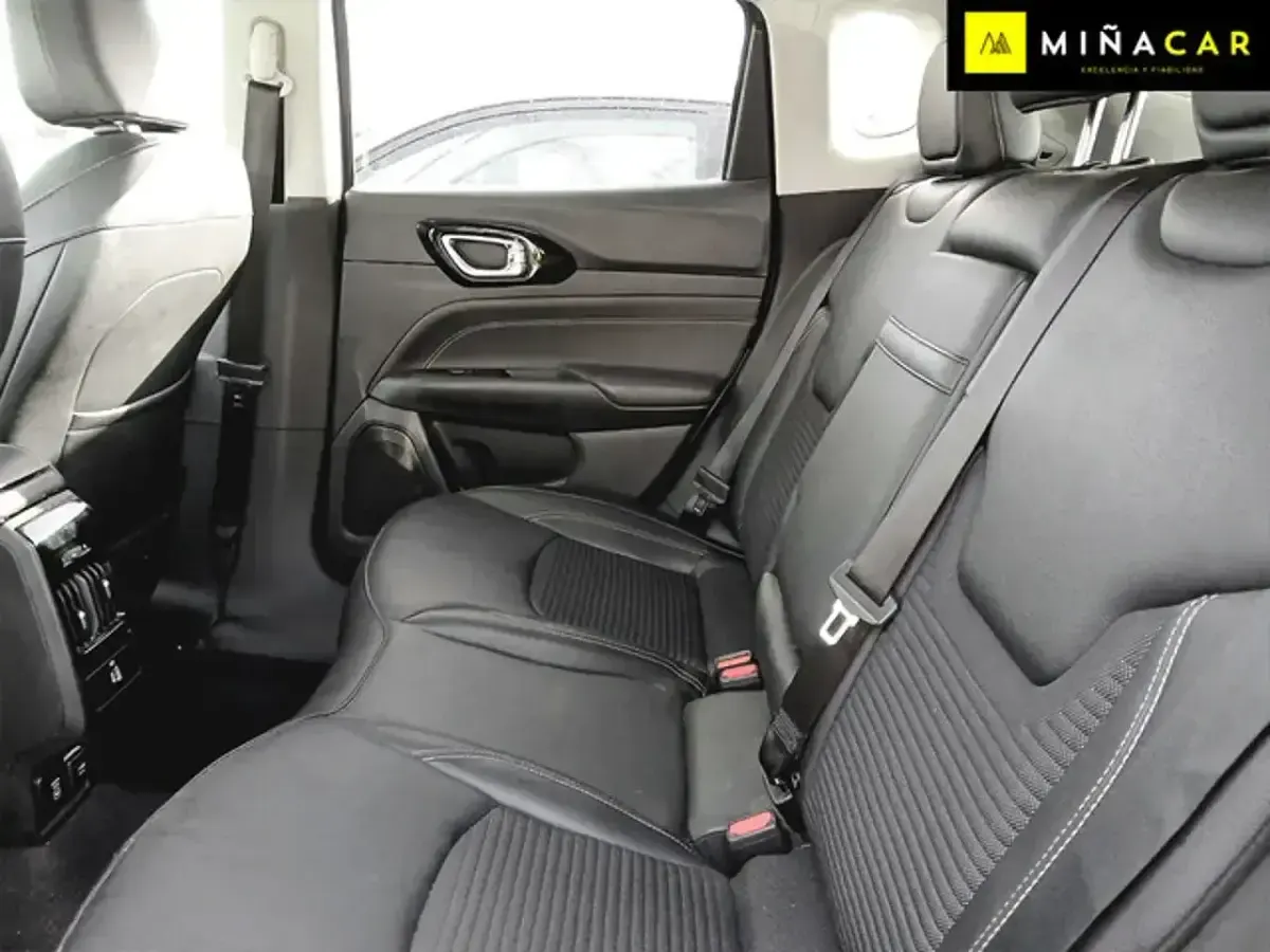 Usado Jeep Compass Limited 131 CV (96 kW) 2021 Azul SUV