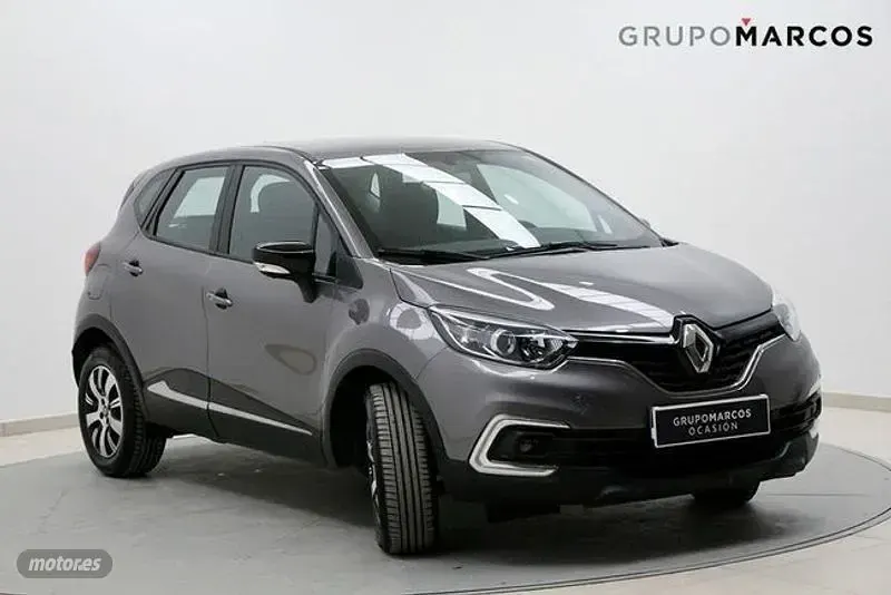 Usado Renault Captur Intens 90 CV (66 kW) 2018 Gris SUV