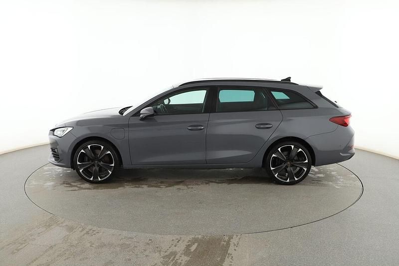 Usado Cupra Leon 245 CV (180 kW) 2022 Gris Familiar