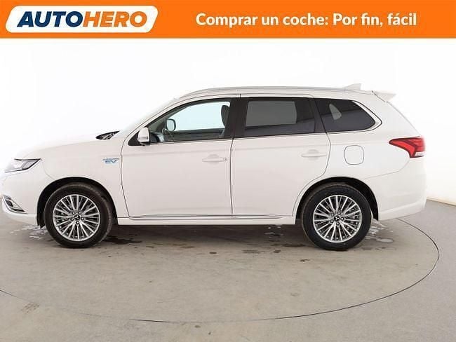 Usado Mitsubishi Outlander P-HEV 224 CV (164 kW) 2021 Blanco SUV