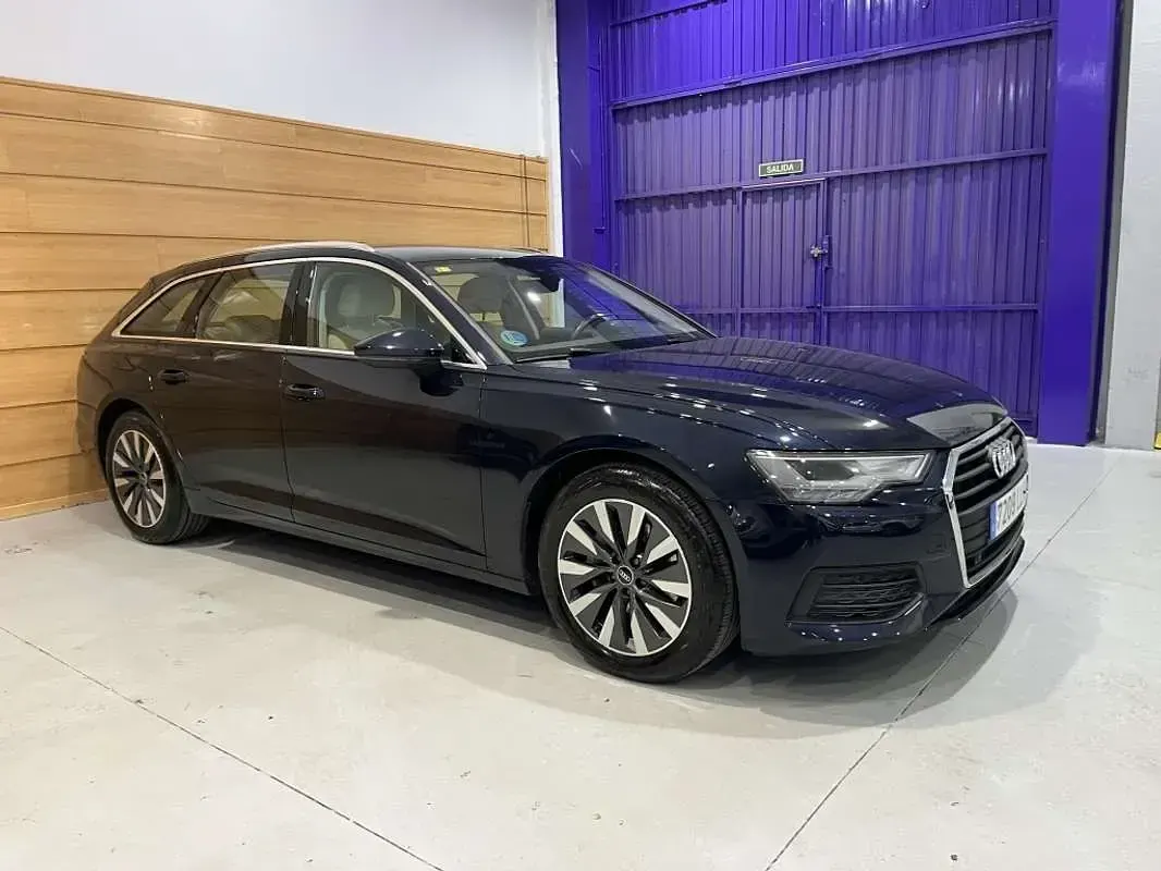 Usado Audi A6 204 CV (150 kW) 2021 Azul Familiar
