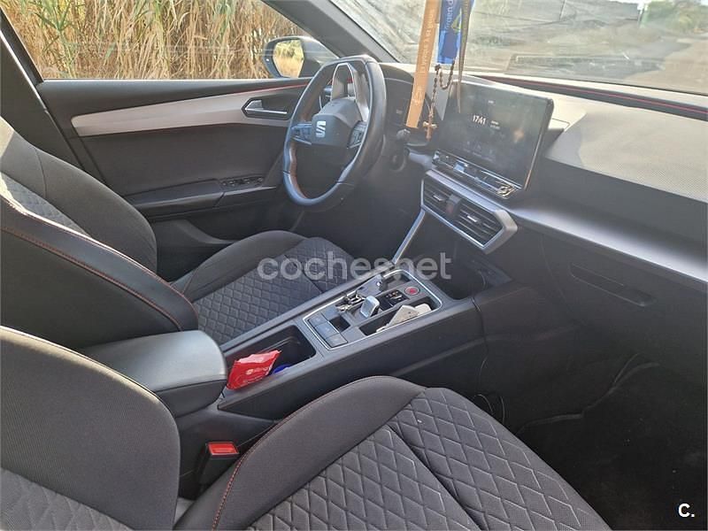 Usado Seat Leon FR 150 CV (110 kW) 2021 Azul Berlina