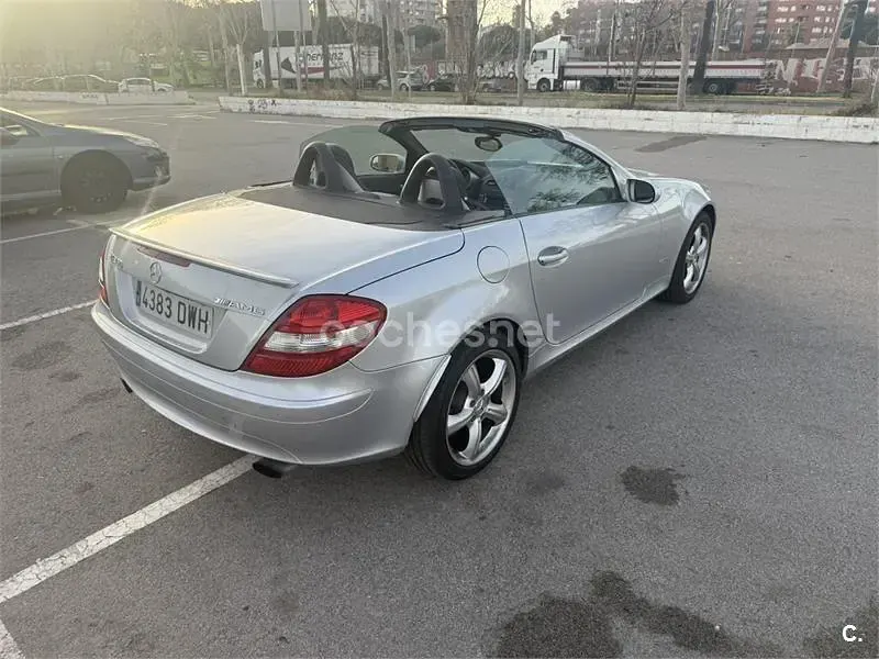 Usado Mercedes SLK200 163 CV (119 kW) 2006 Gris / plata Descapotable