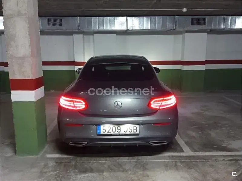 Usado Mercedes C220 AMG line 170 CV (125 kW) 2016 Gris / plata Coupe
