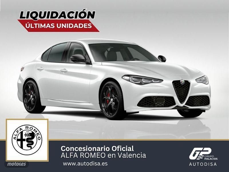 Blanco Nuevo 2025 Alfa Romeo Giulia Berlina | 48.795 € (Buen precio) - Imagen 1/4