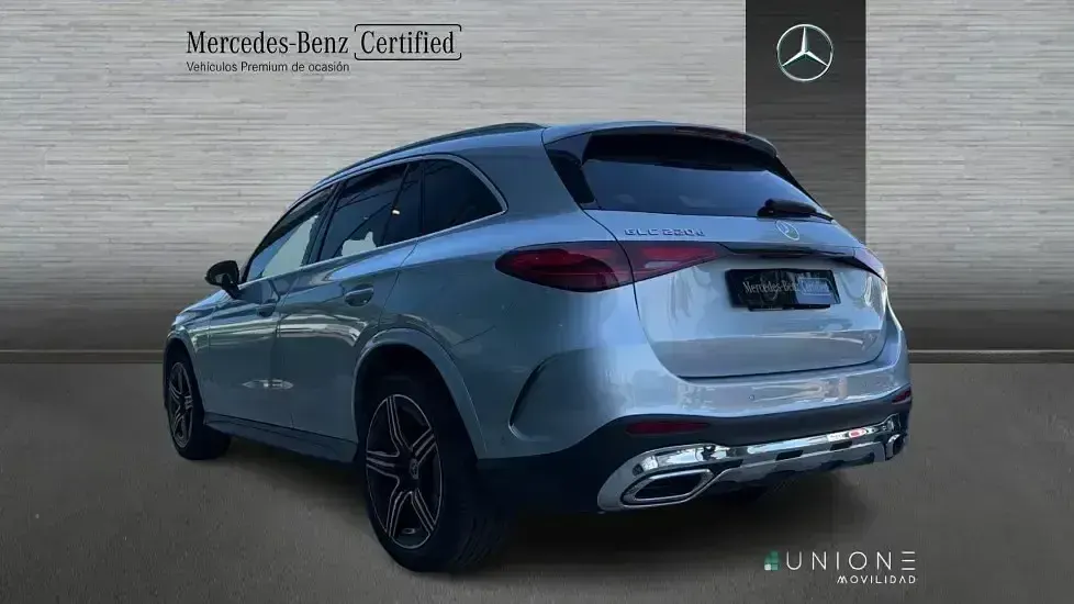 Usado Mercedes GLC220 197 CV (144 kW) 2026 Gris