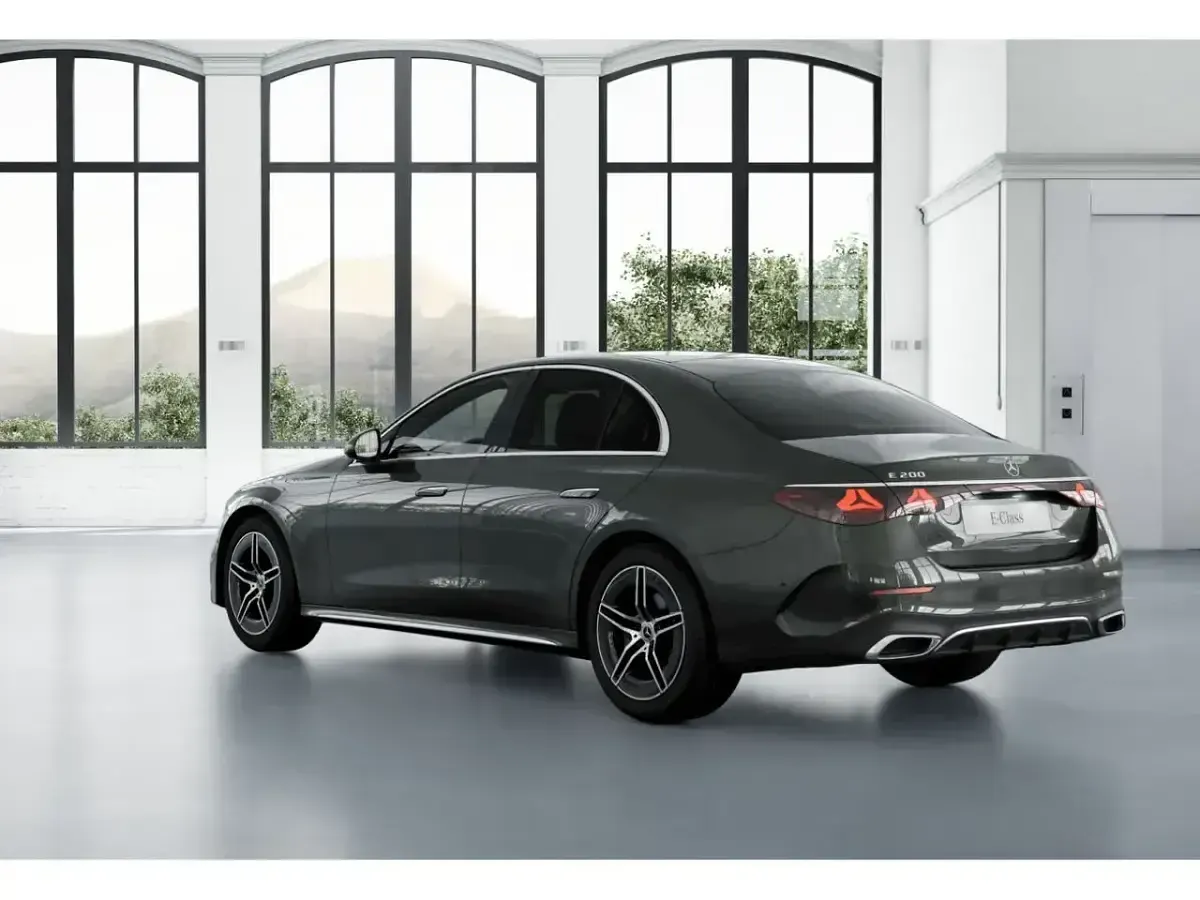 Nuevo Mercedes E200 204 CV (150 kW) 2025 Gris Berlina
