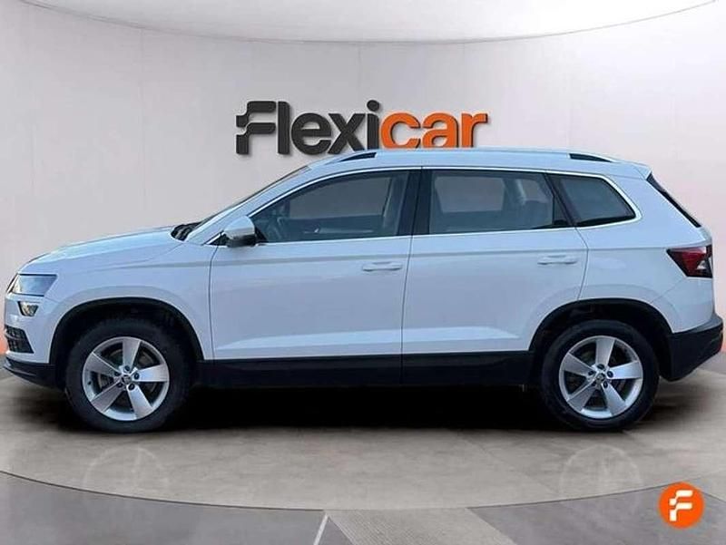 Usado Skoda Karoq Ambition 150 CV (110 kW) 2021 Blanco SUV