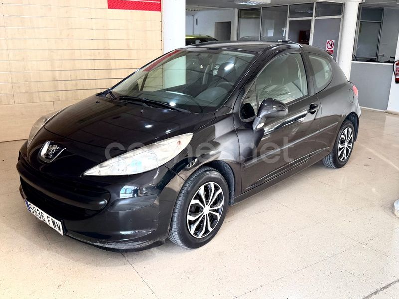 Negro Usado 2009 Peugeot 207 Berlina | 3850 € (Buen precio) - Imagen 1/4