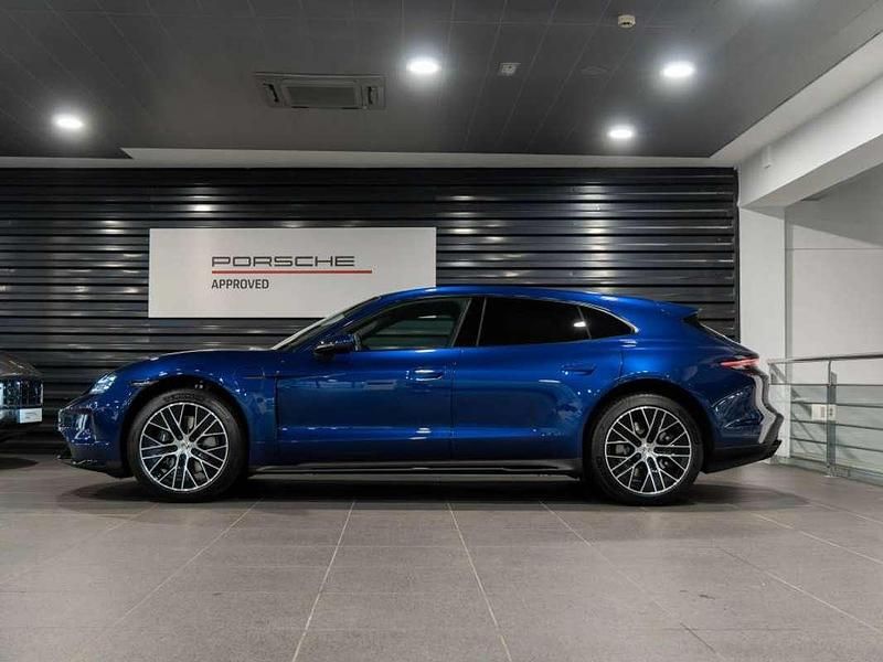 Usado Porsche Taycan Sport Turismo 300 kW (408 CV) 2025 Azul Berlina