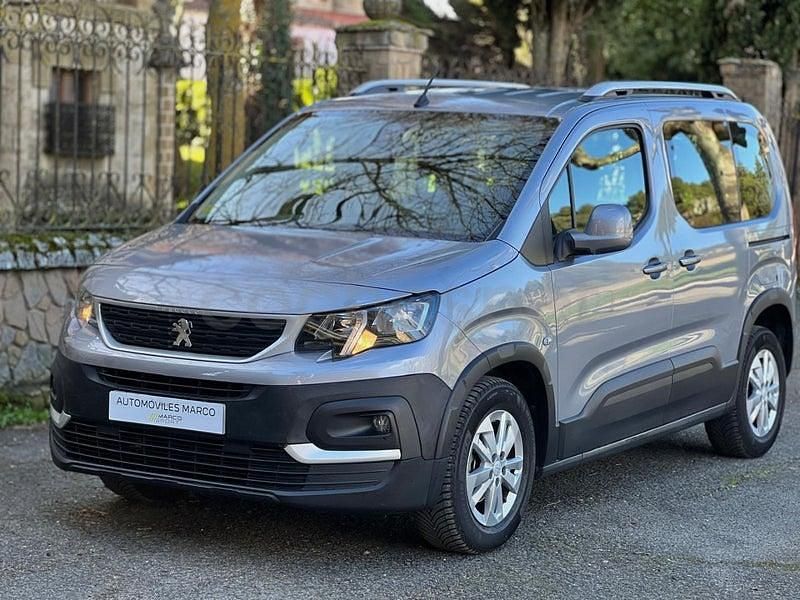 Usado Peugeot Rifter Allure 100 CV (73 kW) 2019 Gris / plata Monovolumen