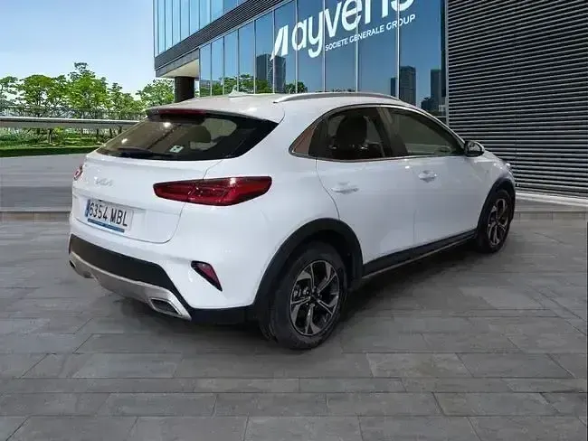 Usado Kia XCeed 120 CV (88 kW) 2022 Blanco SUV