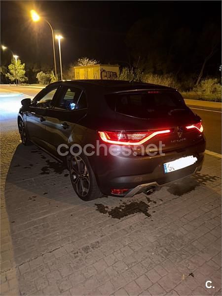 Usado Renault Mégane GT Line GT-Line 140 CV (102 kW) 2018 Gris / plata Berlina