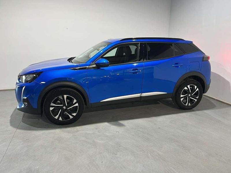 Usado Peugeot 2008 Allure 101 CV (74 kW) 2021 Azul SUV