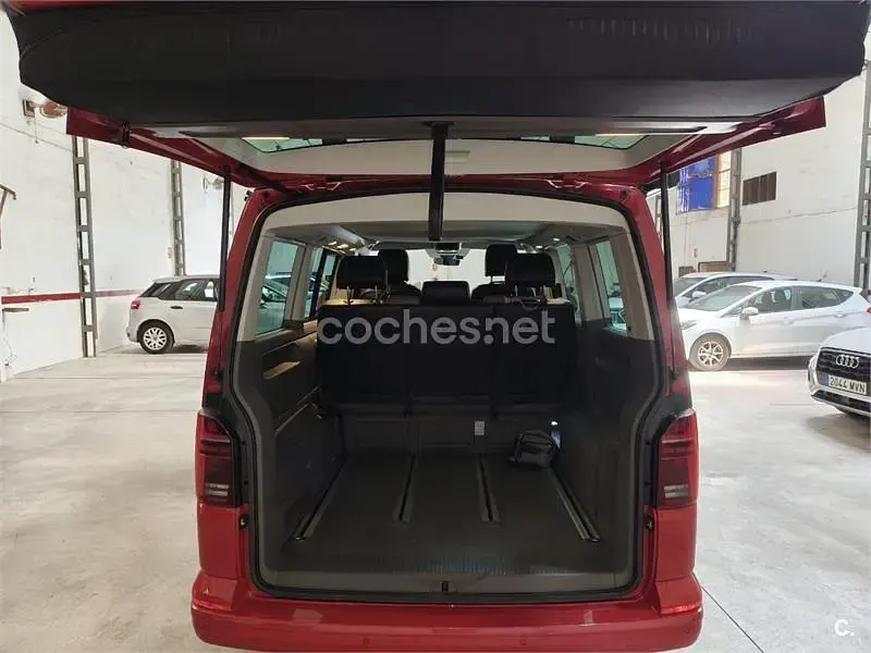 Usado VW California Beach 150 CV (110 kW) 2024 Rojo Van