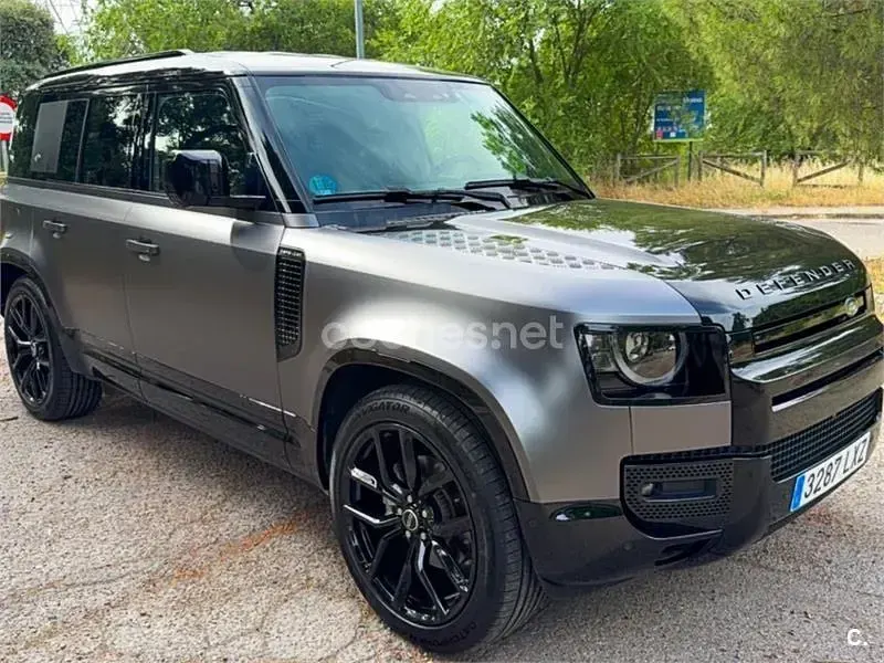 Usado Land Rover Defender SE 200 CV (147 kW) 2022 Gris / plata SUV