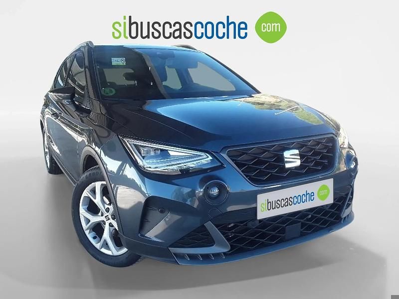 Usado Seat Arona Style 116 CV (85 kW) 2024 Gris/plata SUV