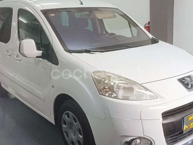 Blanco Usado 2011 Peugeot Partner Tepee Active Monovolumen | 9790 € (Un poco caro) - Imagen 1/4