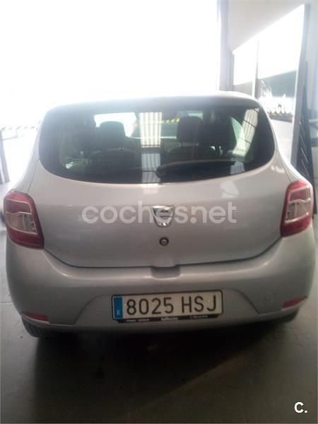 Gris / plata Usado 2013 Dacia Sandero Lauréate Utilitario | 6400 € (Buen precio) - Imagen 1/2