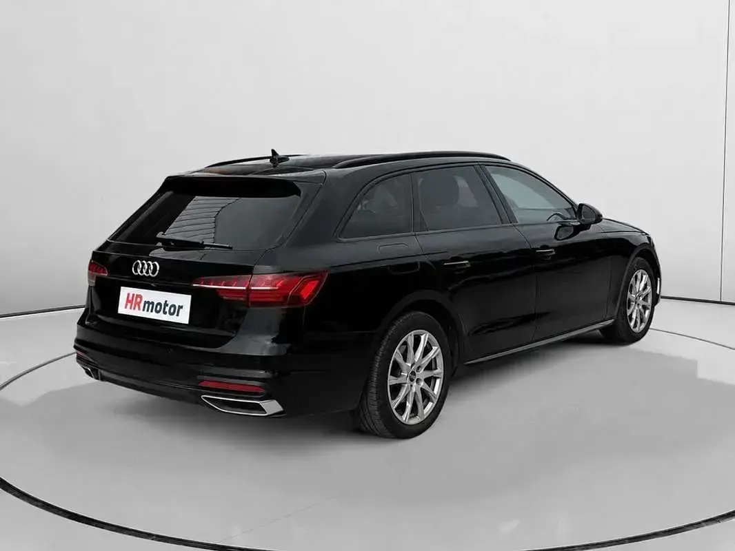 Usado Audi A4 Advanced 163 CV (119 kW) 2022 Negro Familiar