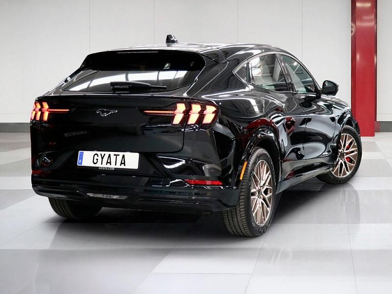 Usado Ford Mustang Premium 294 CV (216 kW) 2025 Negro Recogida