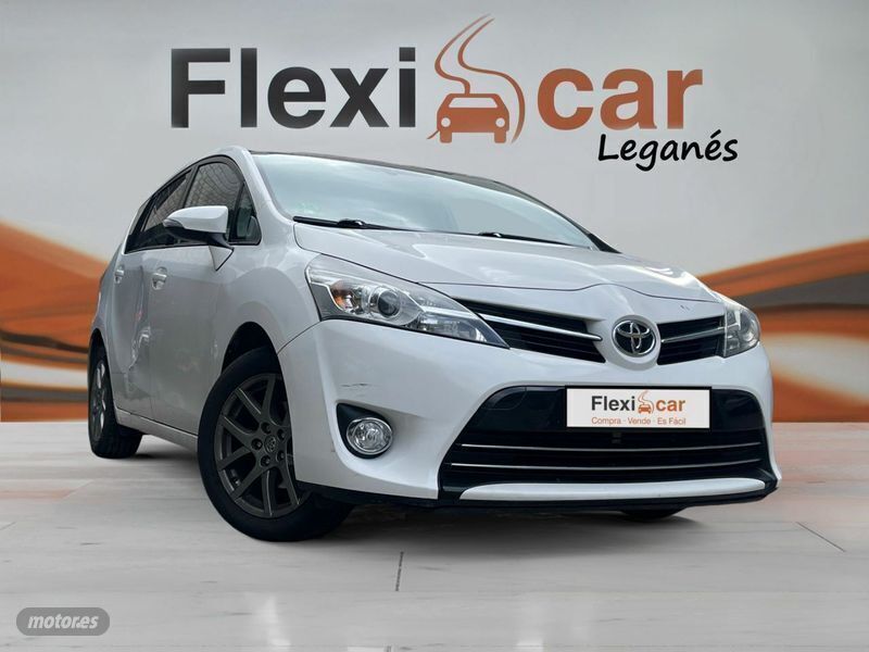 Usado Toyota Verso Advance 132 CV (97 kW) 2015 Blanco Monovolumen