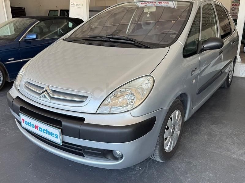 Usado Citroën Xsara Picasso 90 CV (66 kW) 2004 Gris / plata Monovolumen