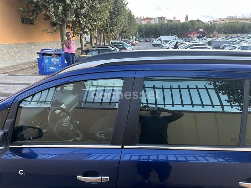 Azul Usado 2006 Opel Zafira Cosmo Monovolumen | 2000 € (Super precio) - Imagen 1/4