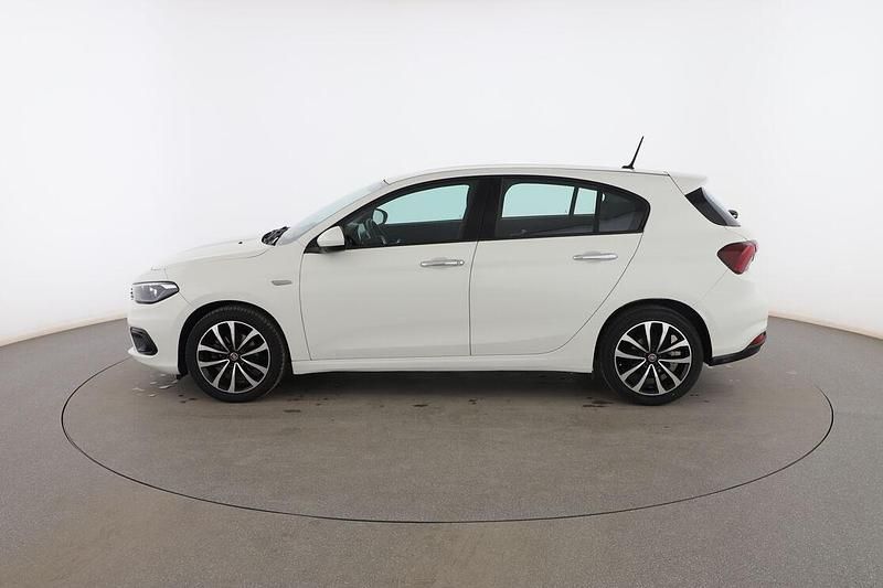 Usado Fiat Tipo Lounge 95 CV (69 kW) 2018 Blanco Berlina