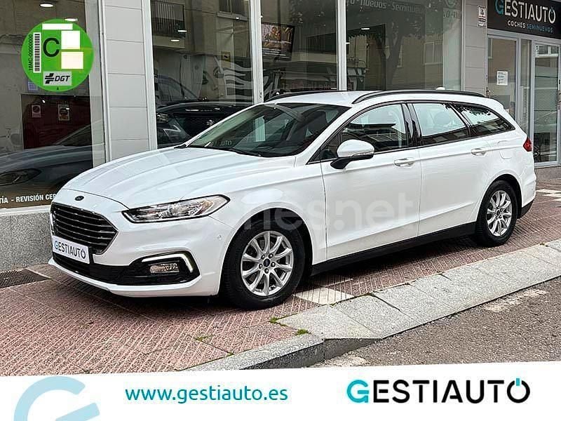 Usado Ford Mondeo Trend 150 CV (110 kW) 2021 Blanco Familiar