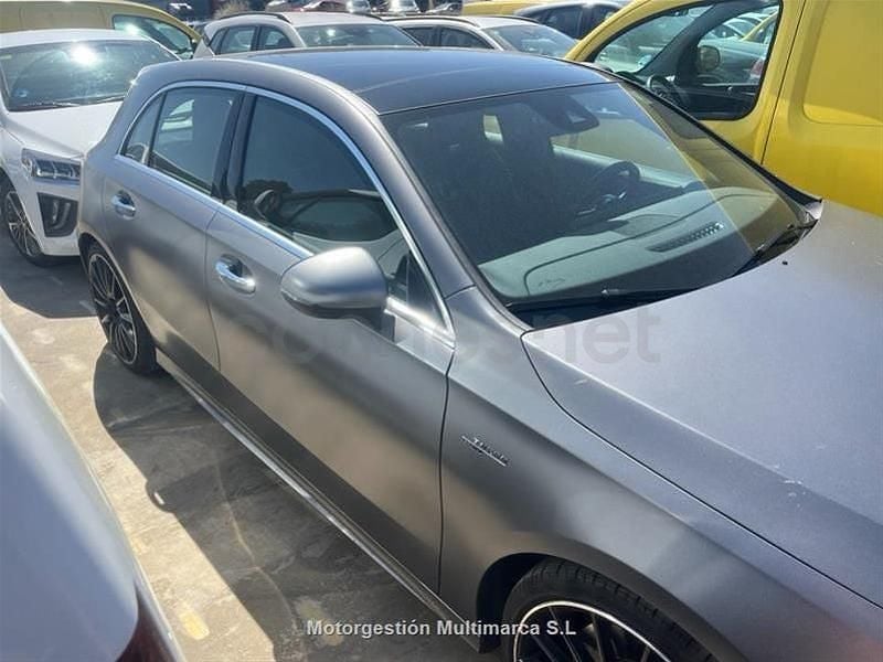 Usado Mercedes A35 AMG 306 CV (225 kW) 2022 Gris / plata Berlina