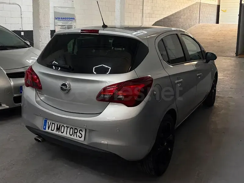 Usado Opel Corsa Color Edition 90 CV (66 kW) 2016 Gris / plata Utilitario