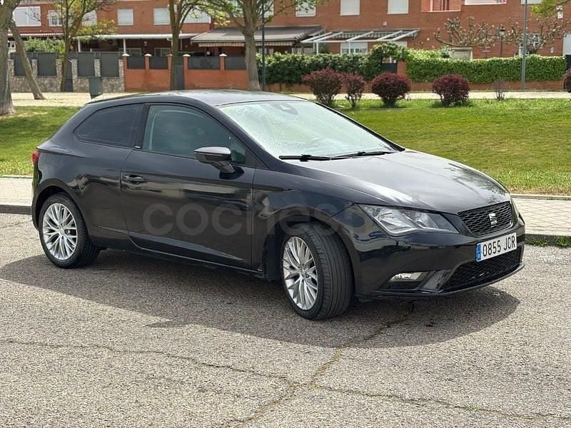 Usado Seat Leon I-Tech 105 HP (77 kW) 2015 Preto Sedan