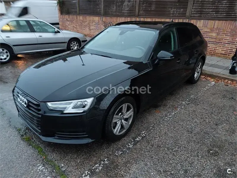 Usado Audi A4 Advanced 170 CV (125 kW) 2017 Negro Familiar