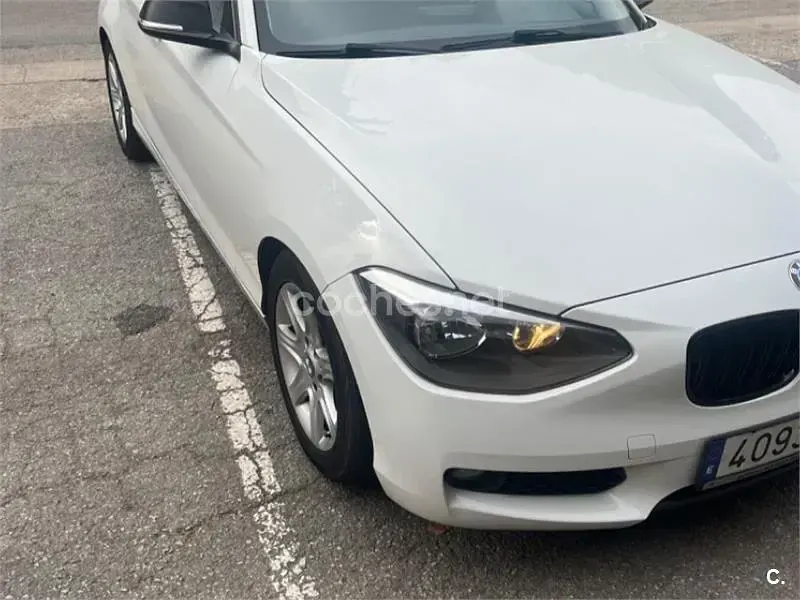 Usado BMW 114 Comfort Edition 102 CV (75 kW) 2014 Blanco Utilitario