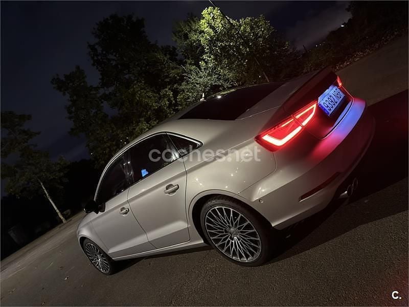 Usado Audi A3 Ambiente 150 CV (110 kW) 2013 Gris / plata Berlina