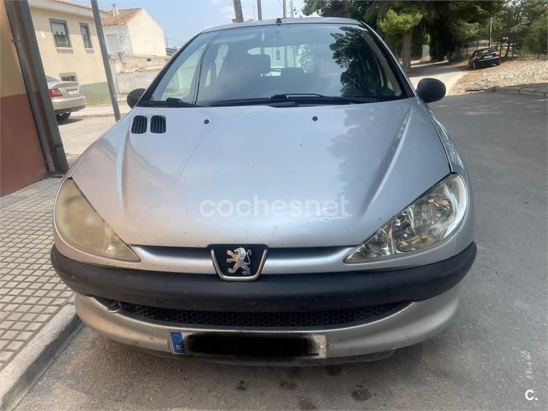 Gris / plata Usado 2004 Peugeot 206 Berlina | 1900 € (Precio justo) - Imagen 1/4